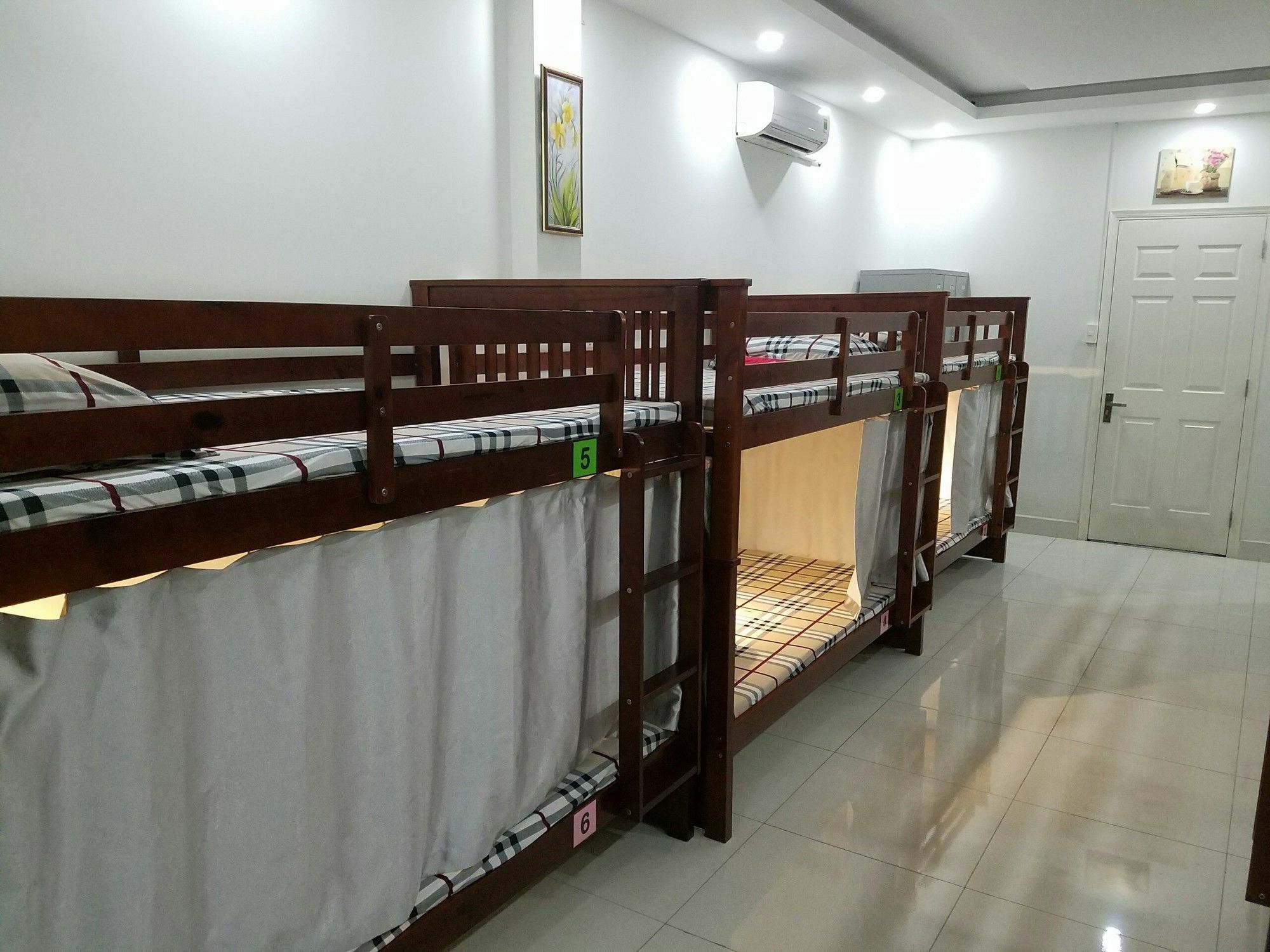 Natural House Hostel Ho Chi Minh City Exterior photo